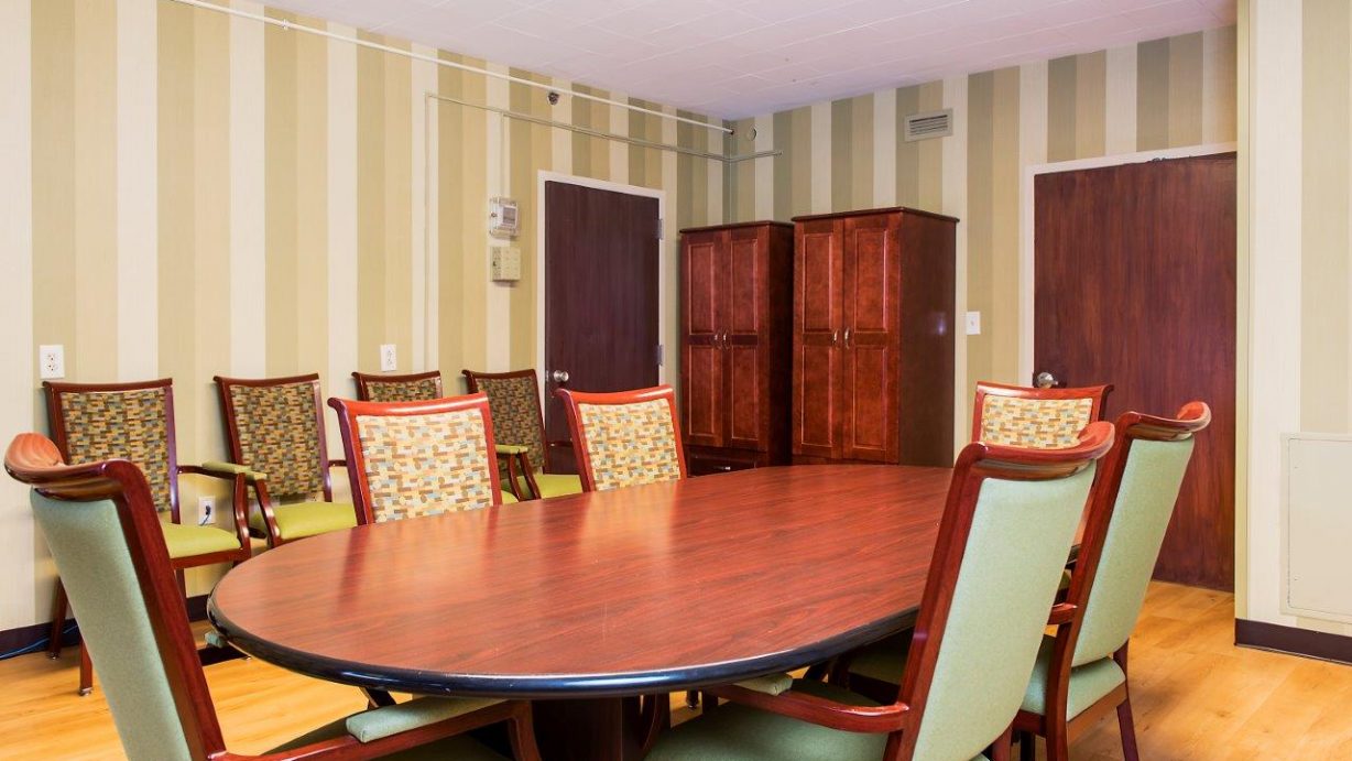 Image Gallery Villa at Great Lakes Crossing